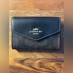 COACH Signature Snap Flap Card Case IM/Brown/Black CH202